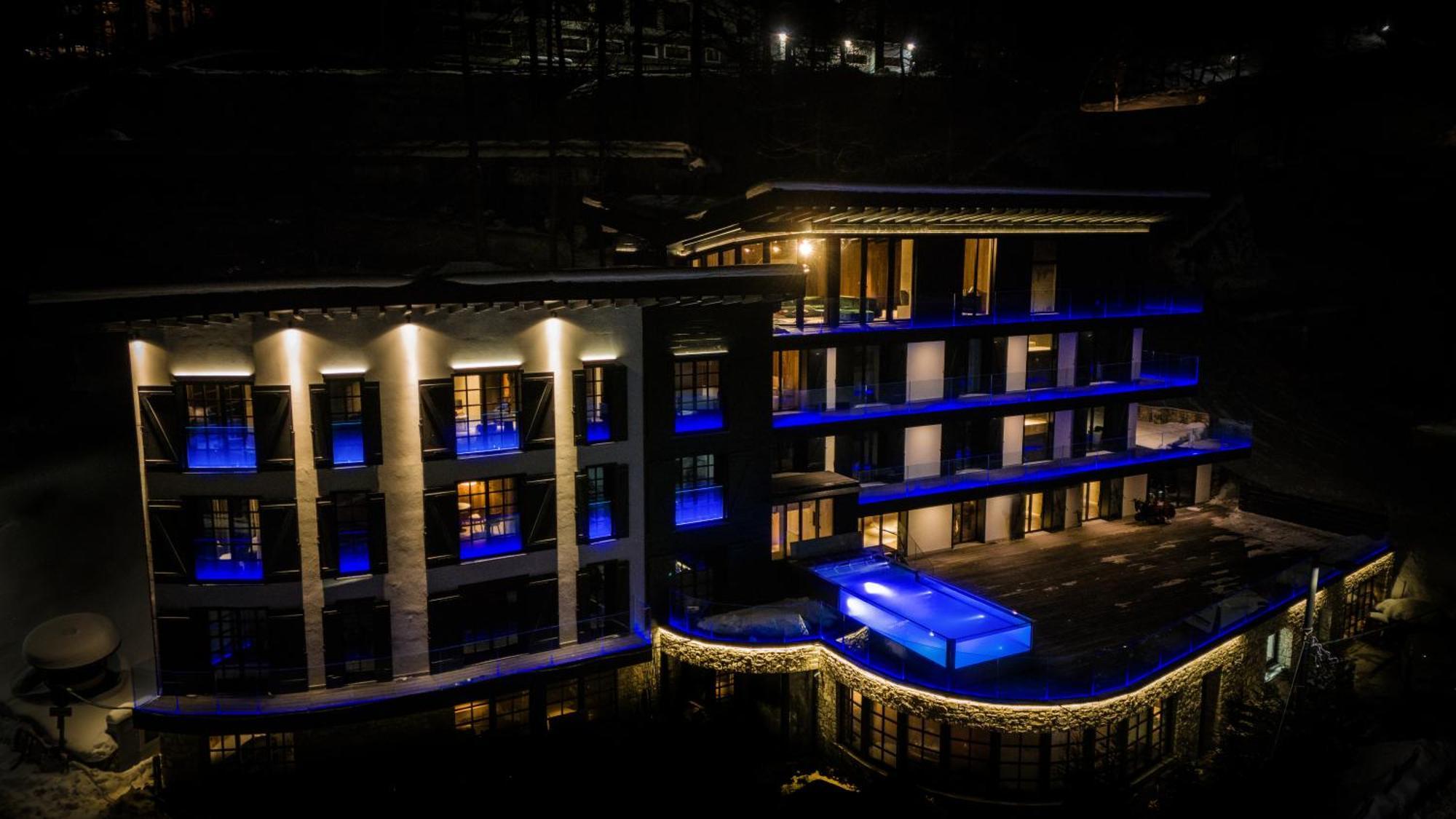 Hotel Al Piolet เบรยล์-แชร์วิเนีย ภายนอก รูปภาพ